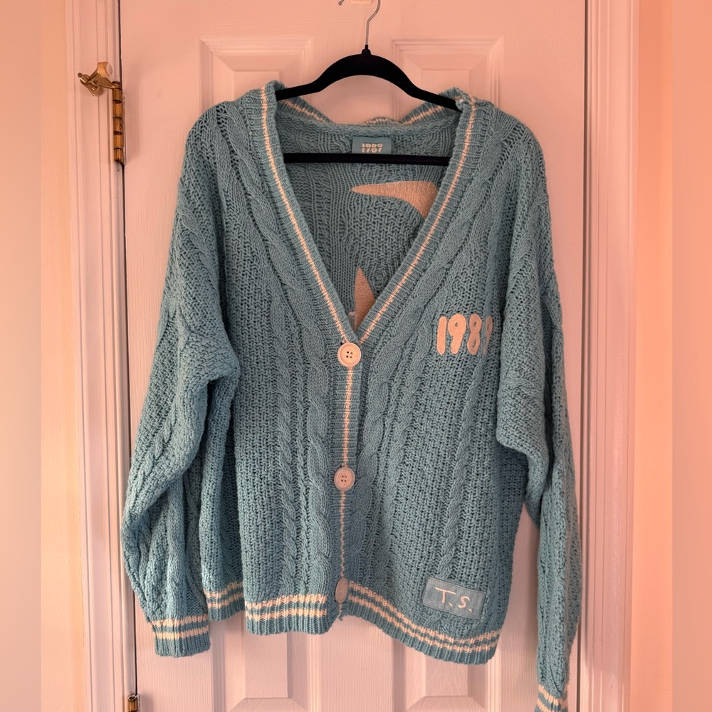 Taylor Swift 1989 Taylor’s Version Cardigan Sweater Women’s MD/LG - Picture 11 of 15